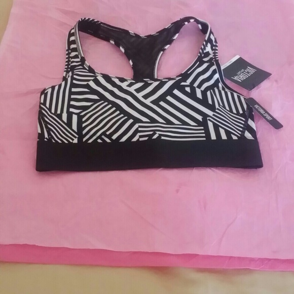 Victoria Secret Sport Bra - Picture 6 of 6